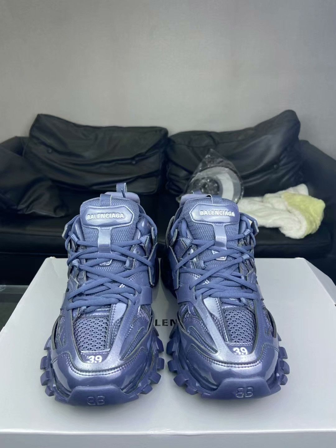 Balenciaga Balenciaga Blue Lowtop Sneakers 6.5 Men Size US 6.5 / EU 39-40 - 2 Thumbnail
