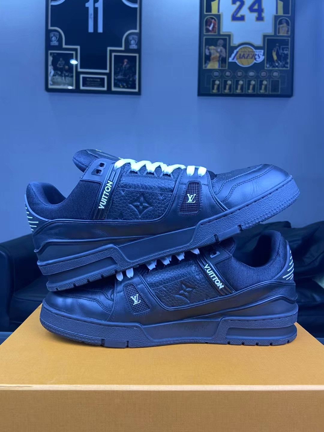 Louis Vuitton Louis Vuitton Training Black Lowtop Sneakers 10.5 Men Size US 10.5 / EU 43-44 - 6 Thumbnail