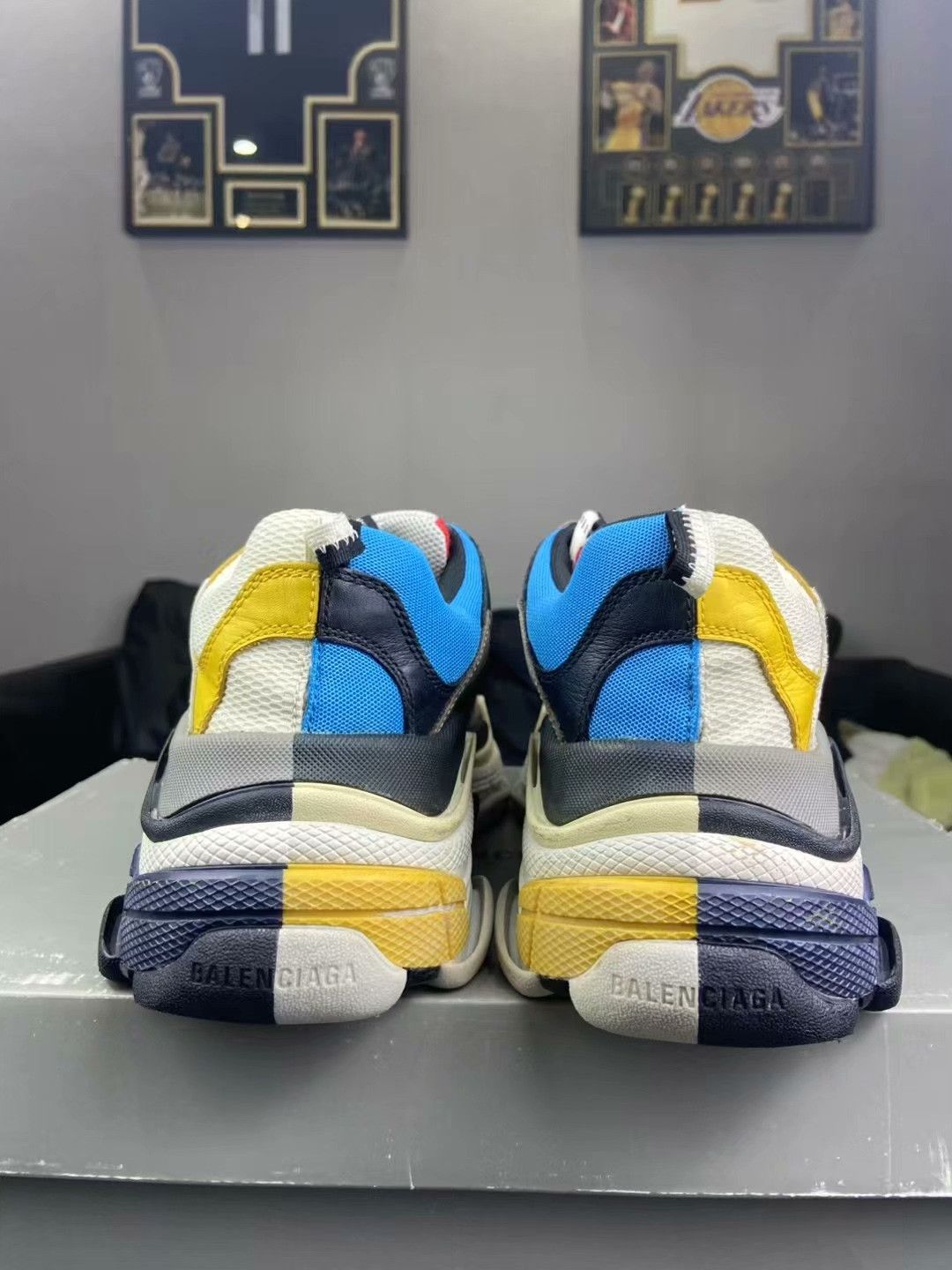 Balenciaga Balenciaga Patchwork Multi Lowtop Sneakers 10 Men Size US 10 / EU 43 - 4 Thumbnail