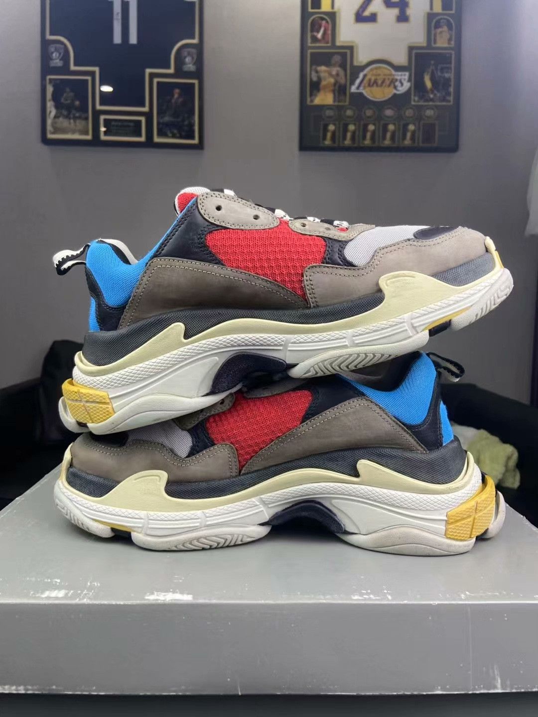 Balenciaga Balenciaga Patchwork Multi Lowtop Sneakers 10 Men Size US 10 / EU 43 - 6 Thumbnail