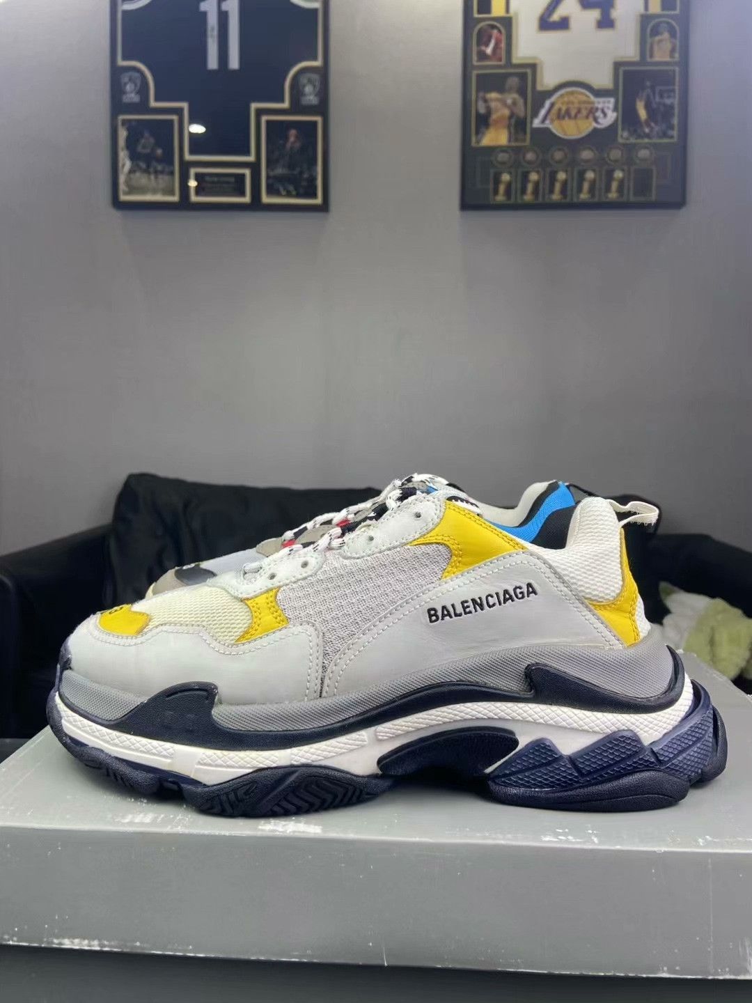 Balenciaga Balenciaga Patchwork Multi Lowtop Sneakers 10 Men Size US 10 / EU 43 - 3 Thumbnail