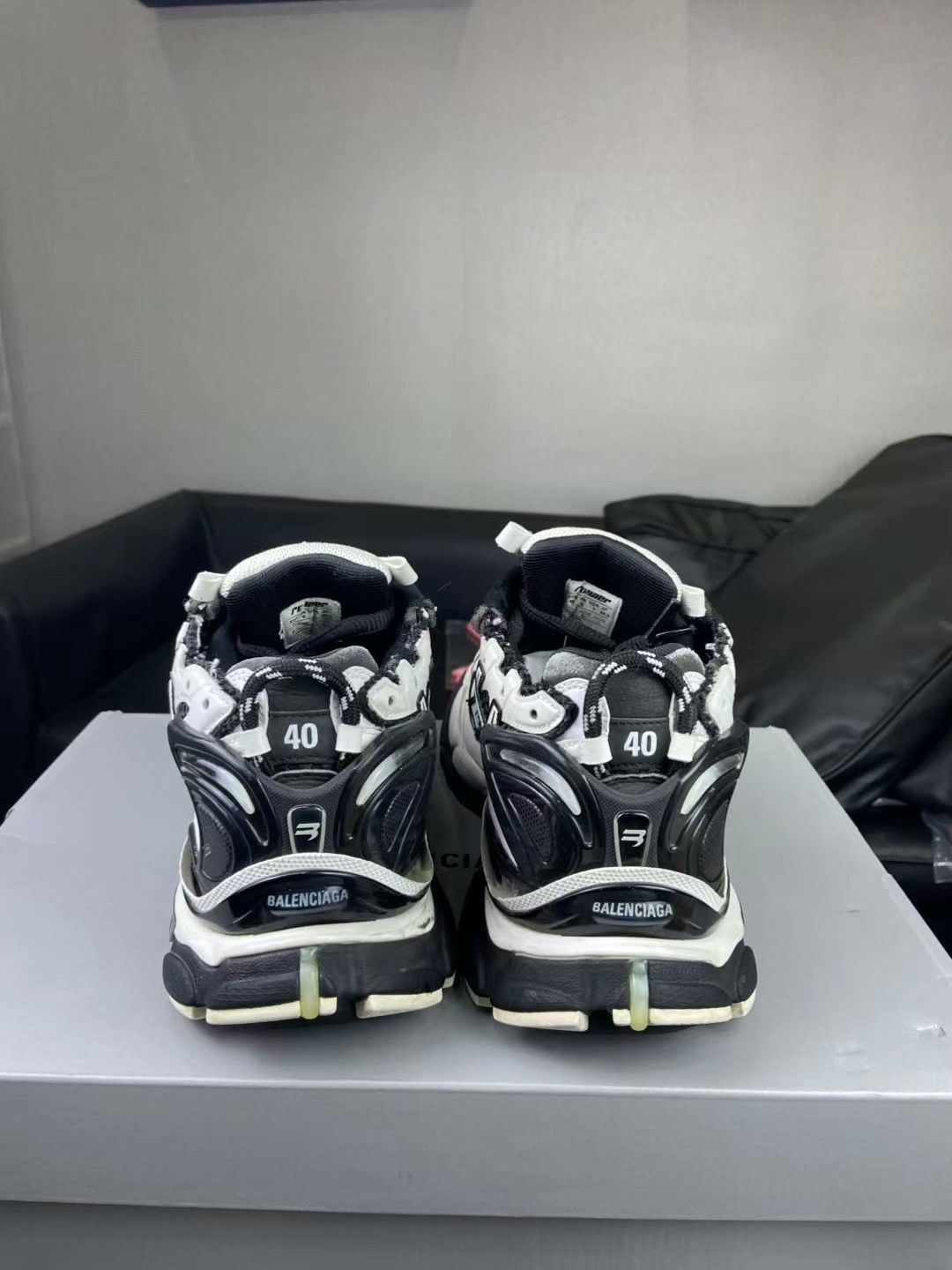 Balenciaga Balenciaga Running Black Lowtop Sneakers 7.5 Men Size US 7.5 / EU 40-41 - 4 Thumbnail