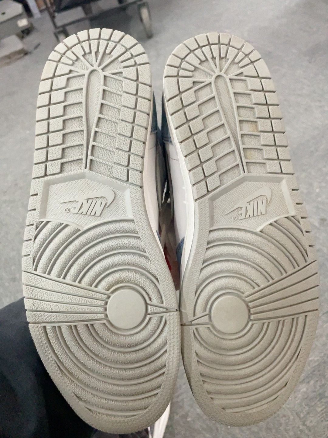 Nike Nike Hitop Sneakers 10 Men Size US 10 / EU 43 - 2 Thumbnail