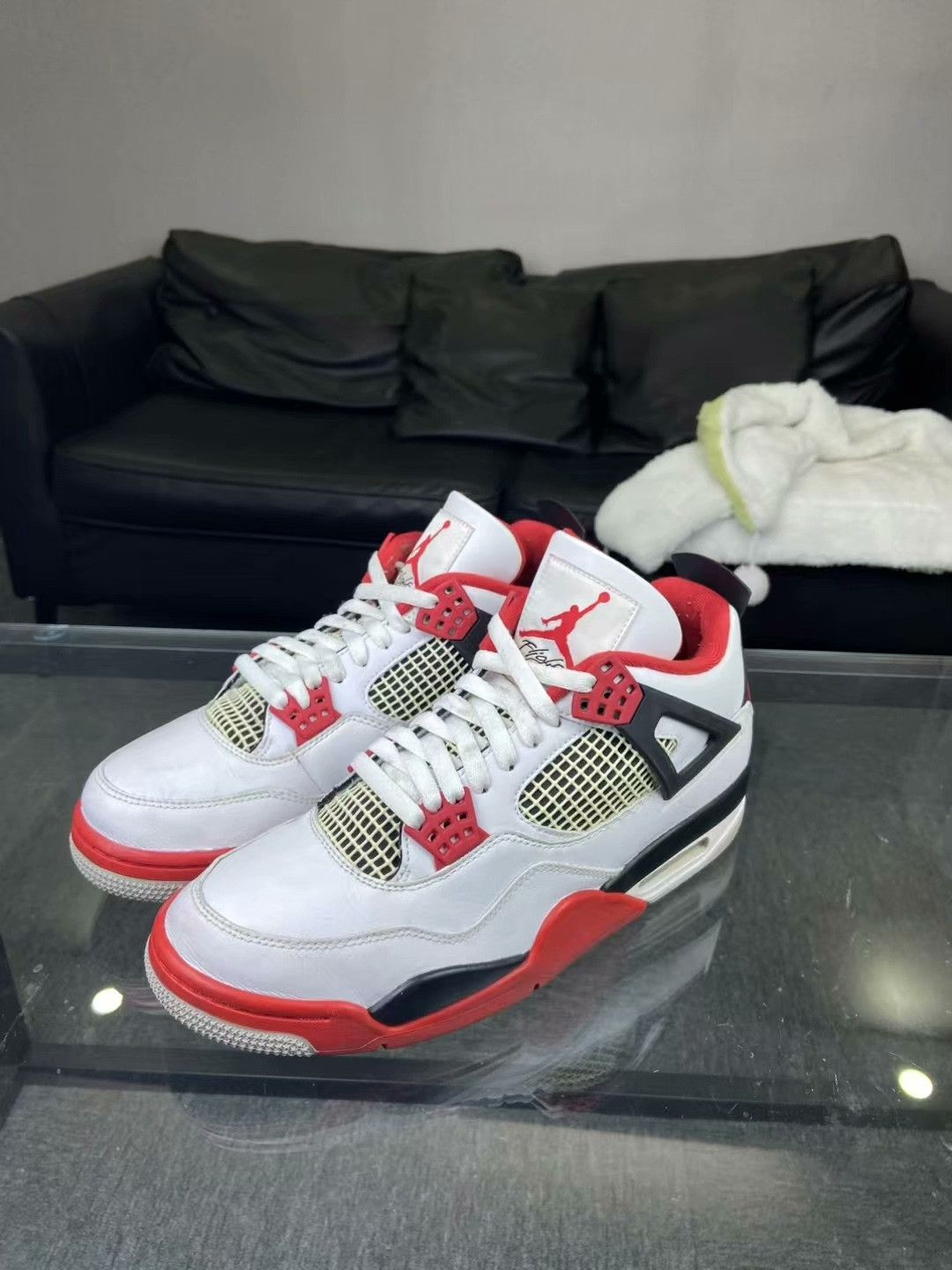 Nike Nike Red Lowtop Sneakers 10.5 Men Size US 10.5 / EU 43-44 - 2 Thumbnail