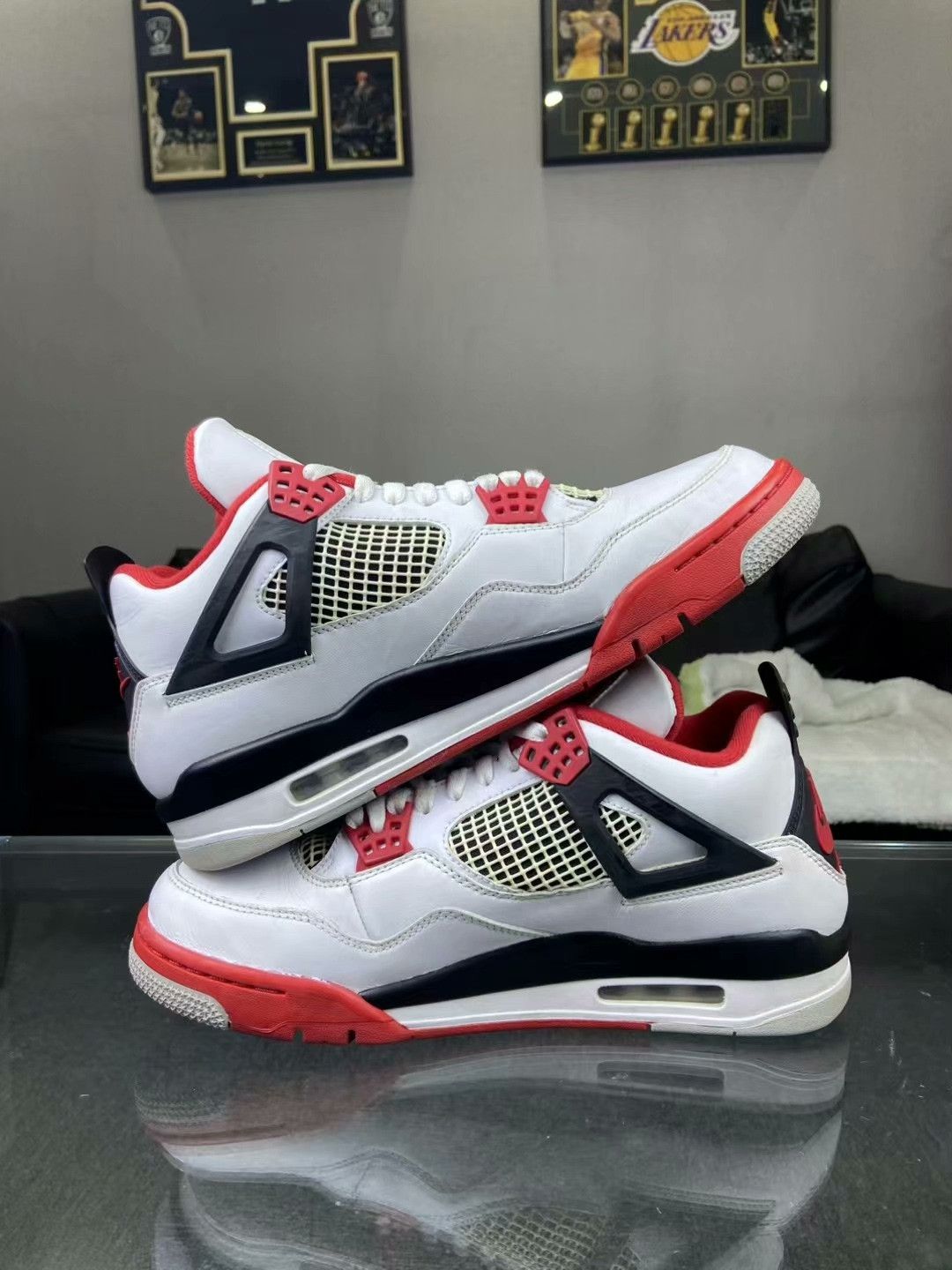 Nike Nike Red Lowtop Sneakers 10.5 Men Size US 10.5 / EU 43-44 - 6 Thumbnail