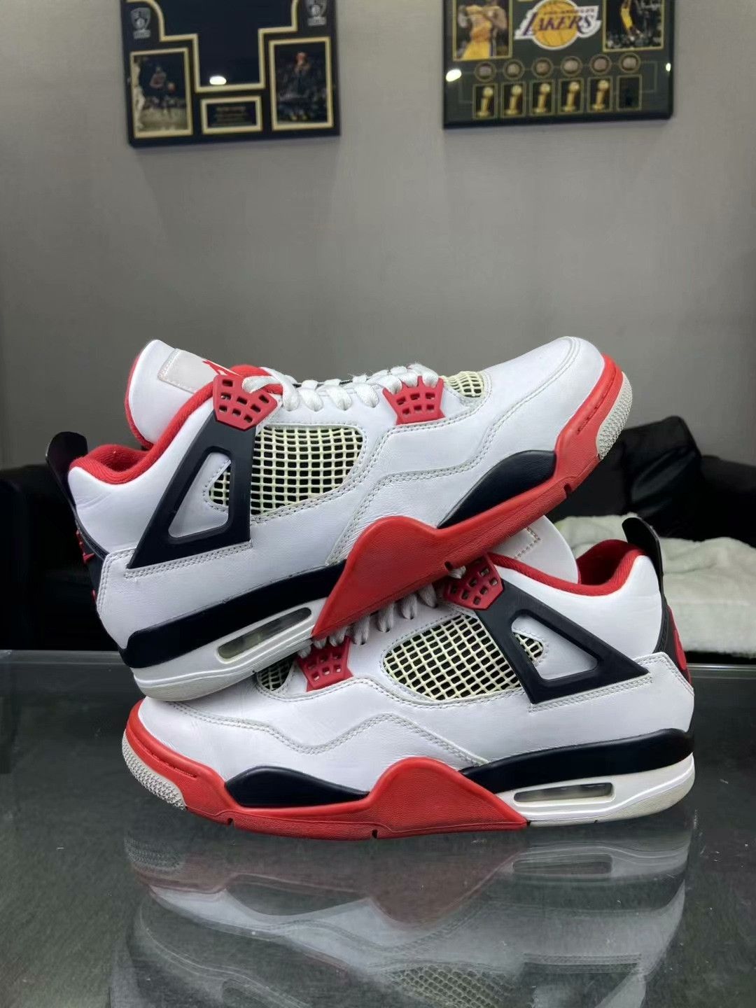 Nike Nike Red Lowtop Sneakers 10.5 Men Size US 10.5 / EU 43-44 - 7 Thumbnail