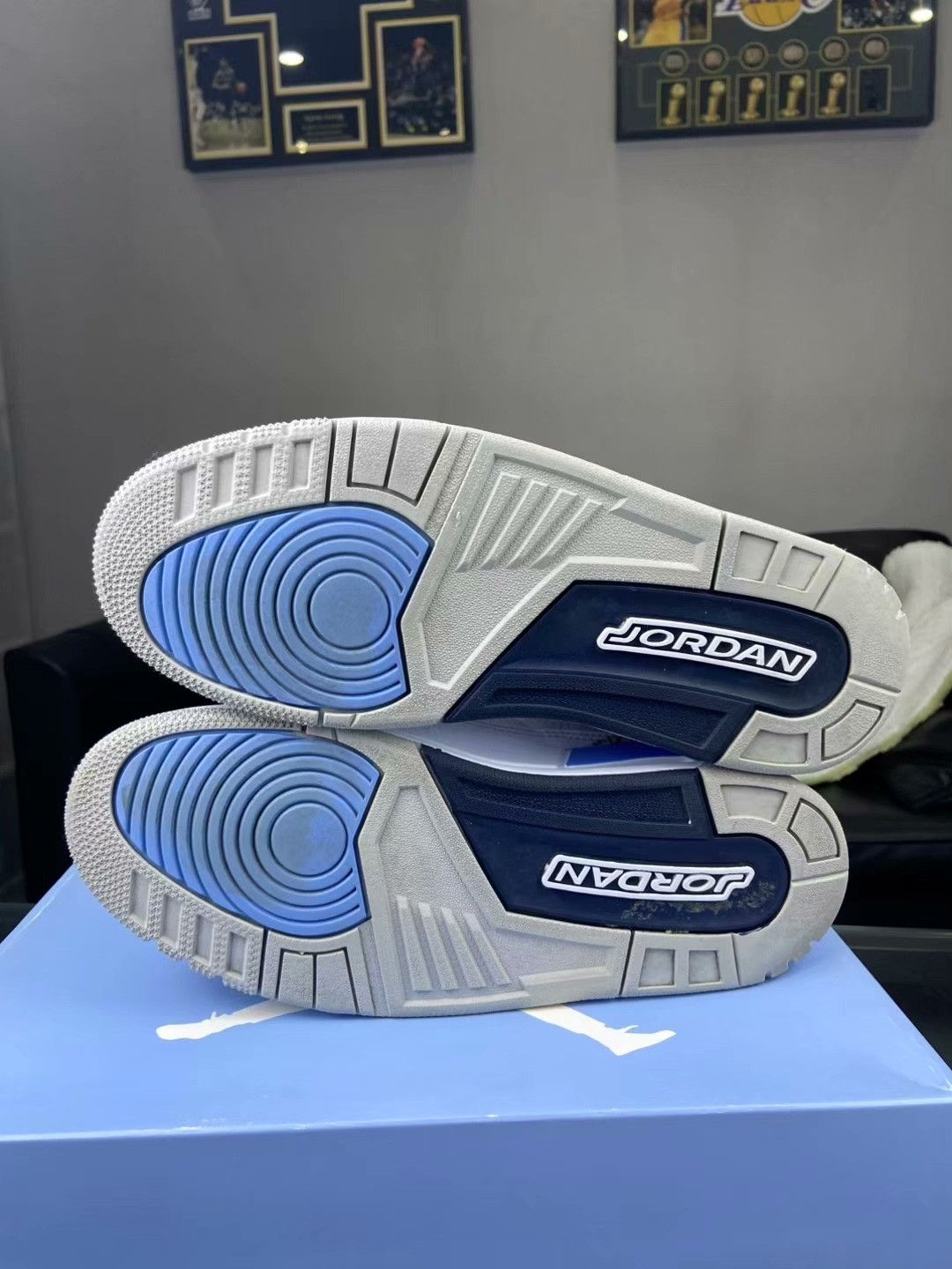 Nike Nike Blue Lowtop Sneakers 9.5 Men Size US 9.5 / EU 42-43 - 5 Thumbnail