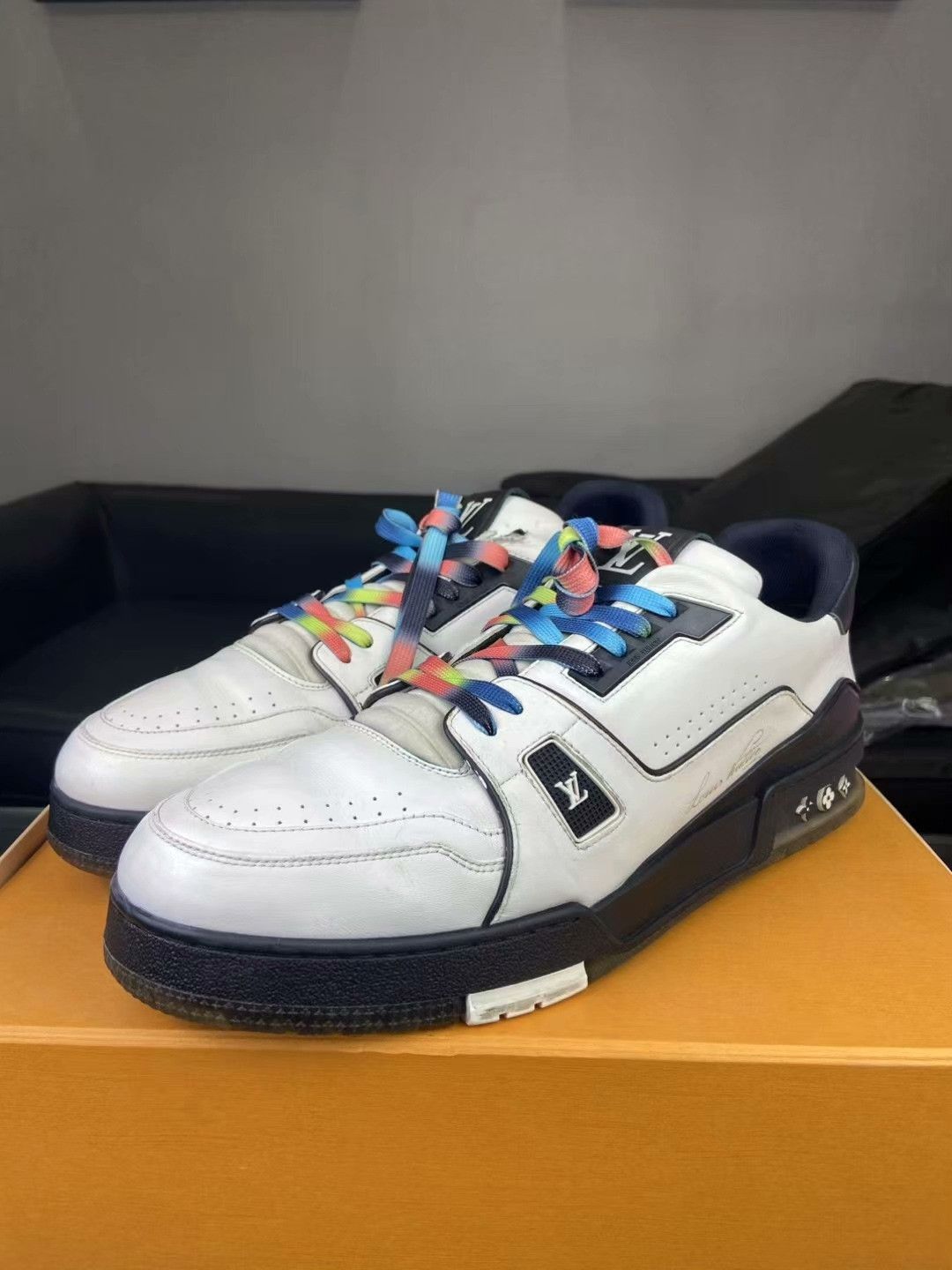 Louis Vuitton Louis Vuitton Training Rainbow Multi Lowtop Sneakers Men Size US 11.5 / EU 44-45 - 2 Thumbnail