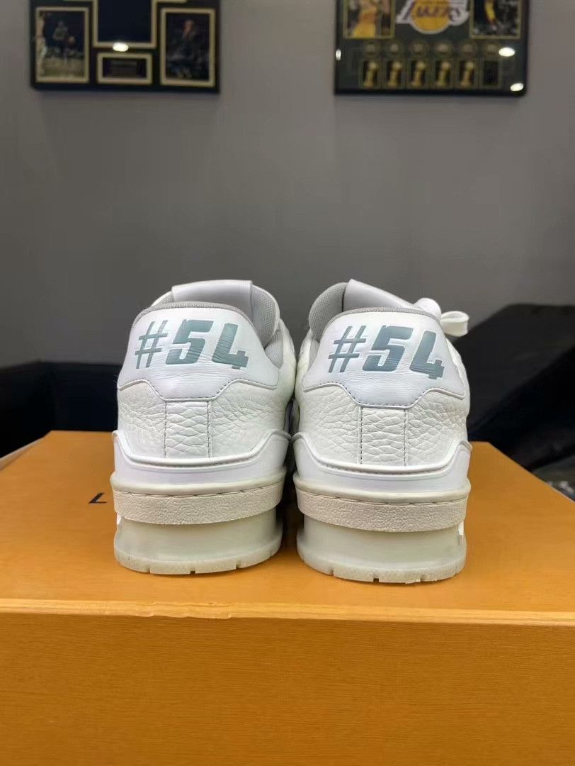 Louis Vuitton Louis Vuitton Training White Lowtop Sneakers us_6 Women Size US 6 / IT 36 - 4 Thumbnail