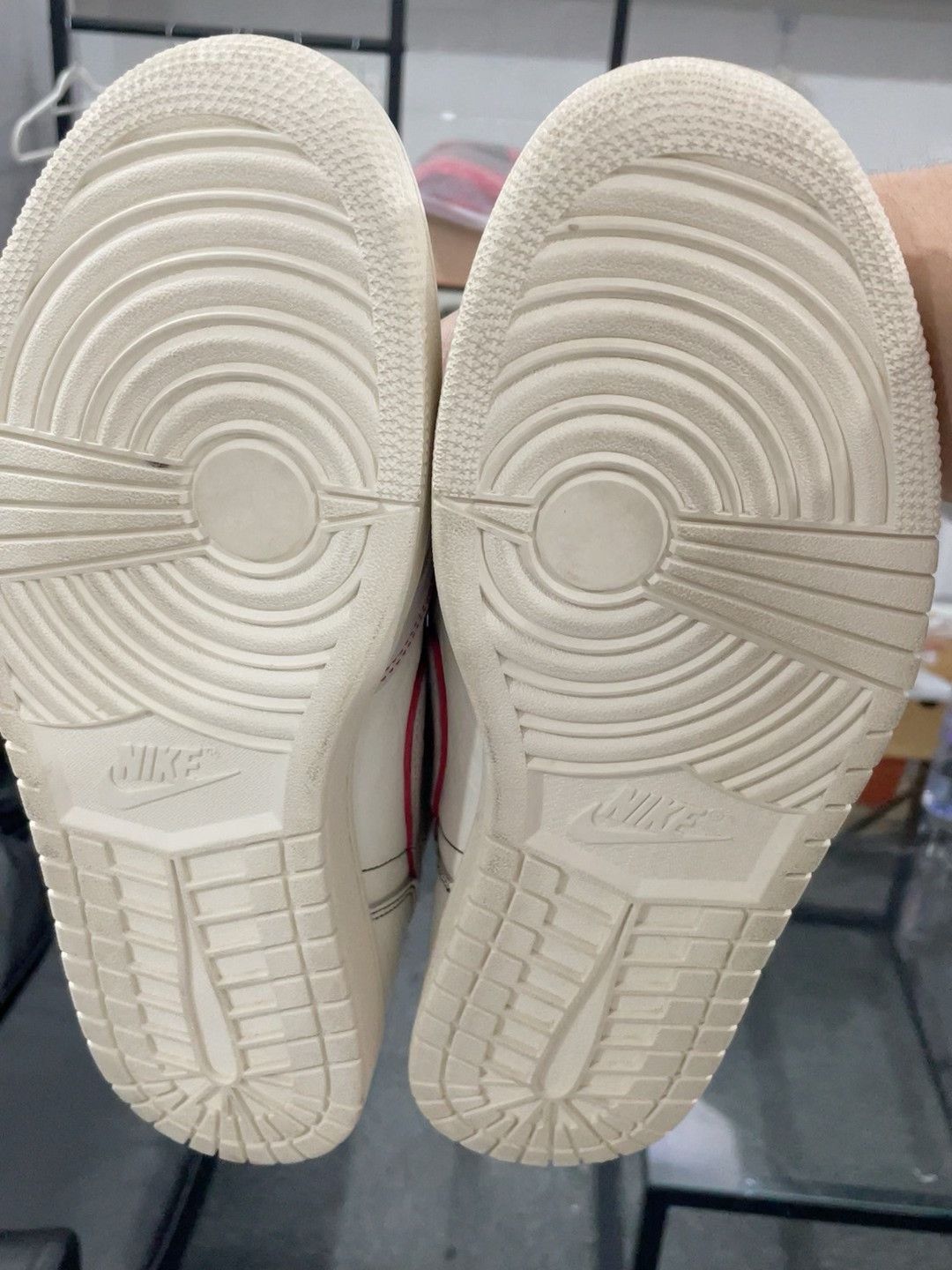 Nike Nike Hitop Sneakers 12 Men Size US 12 / EU 45 - 3 Thumbnail