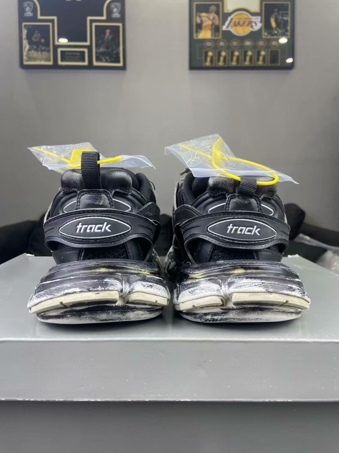 Balenciaga Balenciaga Distressed Black Lowtop Sneakers us_8-5 Women Size US 8.5 / IT 38.5 - 4 Thumbnail