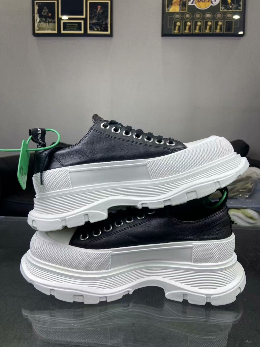 Alexander McQueen Black Lowtop Sneakers 8 Men Size US 8 / EU 41 - 6 Thumbnail