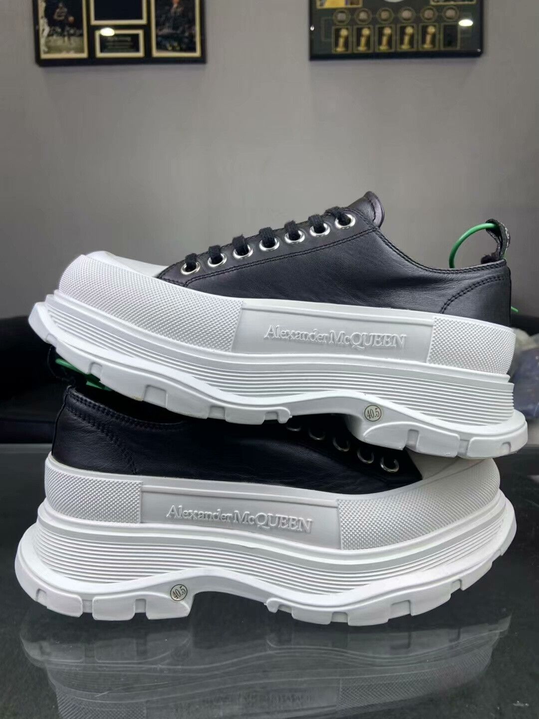 Alexander McQueen Black Lowtop Sneakers 8 Men Size US 8 / EU 41 - 7 Thumbnail