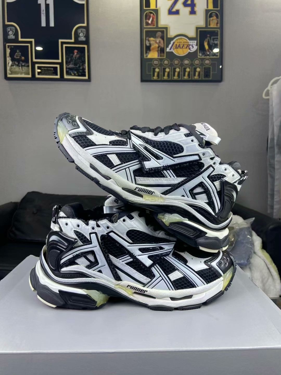 Balenciaga Balenciaga Running Black Lowtop Sneakers 7.5 Men Size US 7.5 / EU 40-41 - 7 Thumbnail