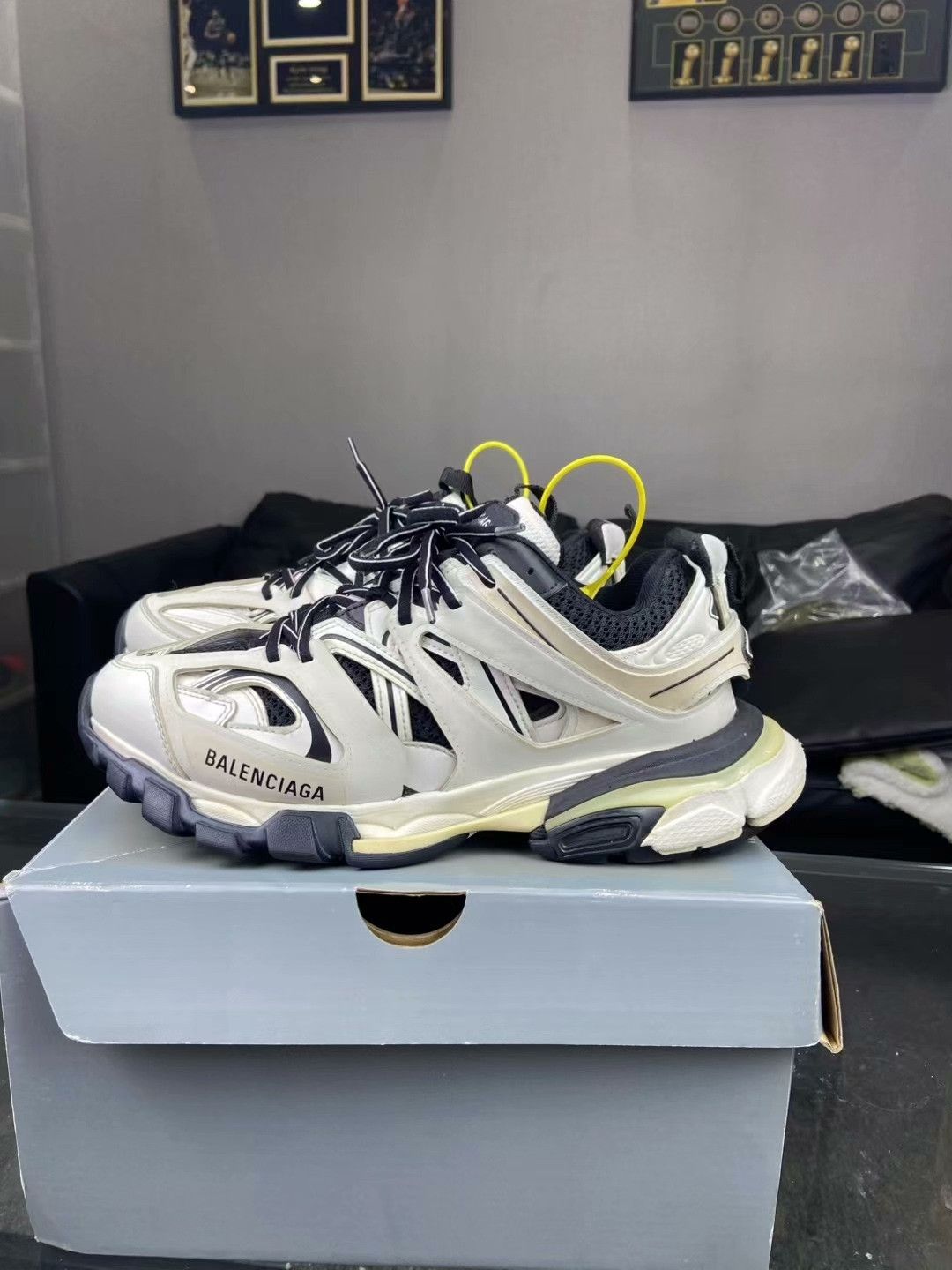 Balenciaga Balenciaga White Lowtop Sneakers 7.5 Men Size US 7.5 / EU 40-41 - 8 Thumbnail