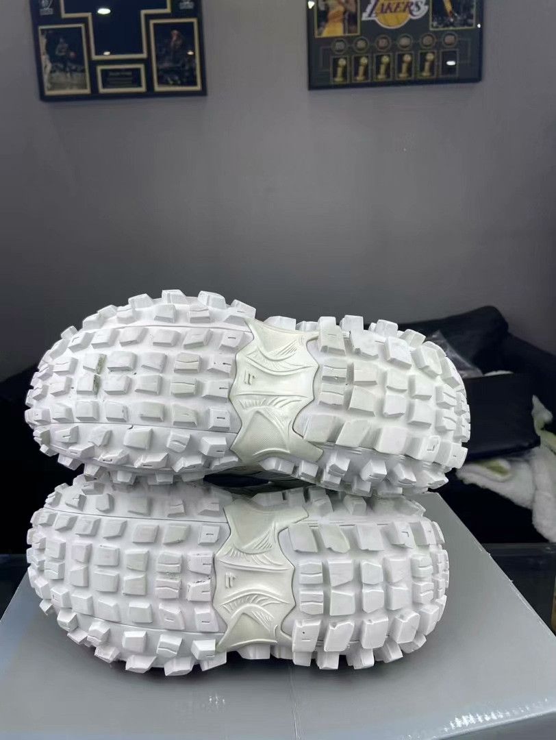 Balenciaga Balenciaga White Lowtop Sneakers 8.5 Men Size US 8.5 / EU 41-42 - 6 Thumbnail