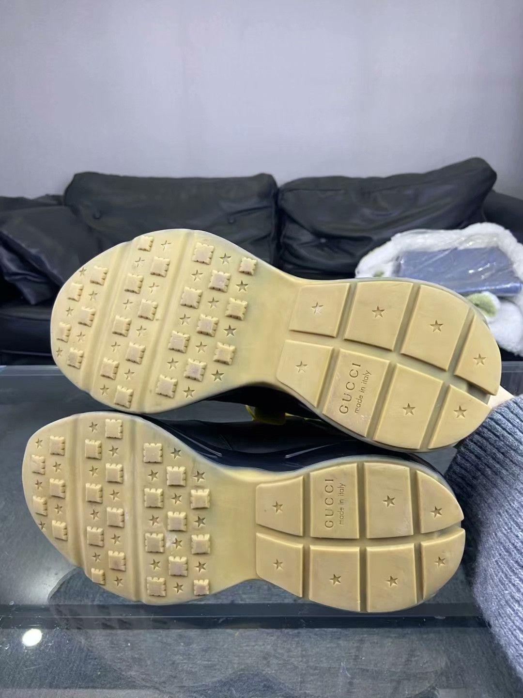Gucci Gucci Black Hitop Sneakers 9 Men Size US 9 / EU 42 - 5 Thumbnail