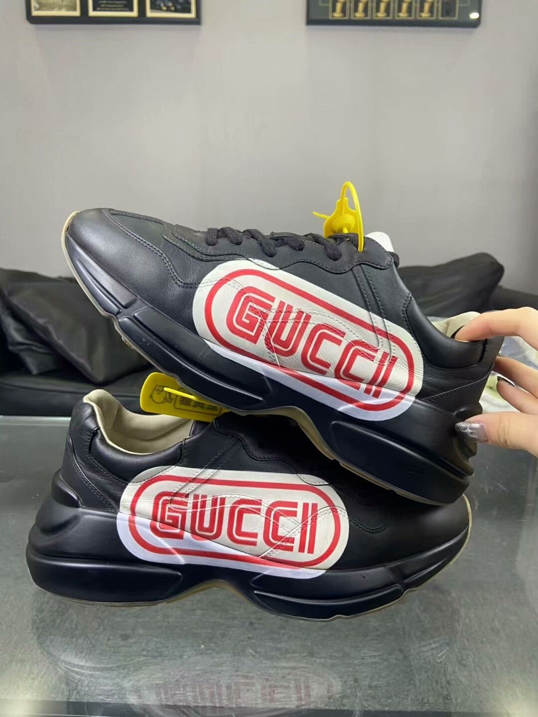 Gucci Gucci Black Hitop Sneakers 9 Men Size US 9 / EU 42 - 7 Thumbnail