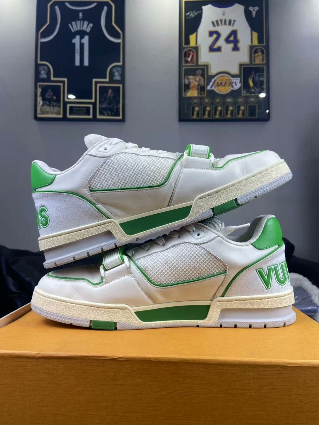Nike Nike Training Green Lowtop Sneakers 10.5 Men Size US 10.5 / EU 43-44 - 6 Thumbnail