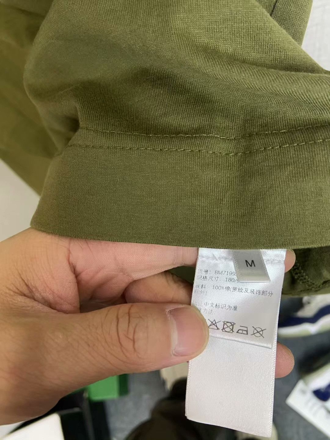 Givenchy Givenchy Green T-Shirt m Men Size US M / EU 48-50 / 2 - 3 Thumbnail