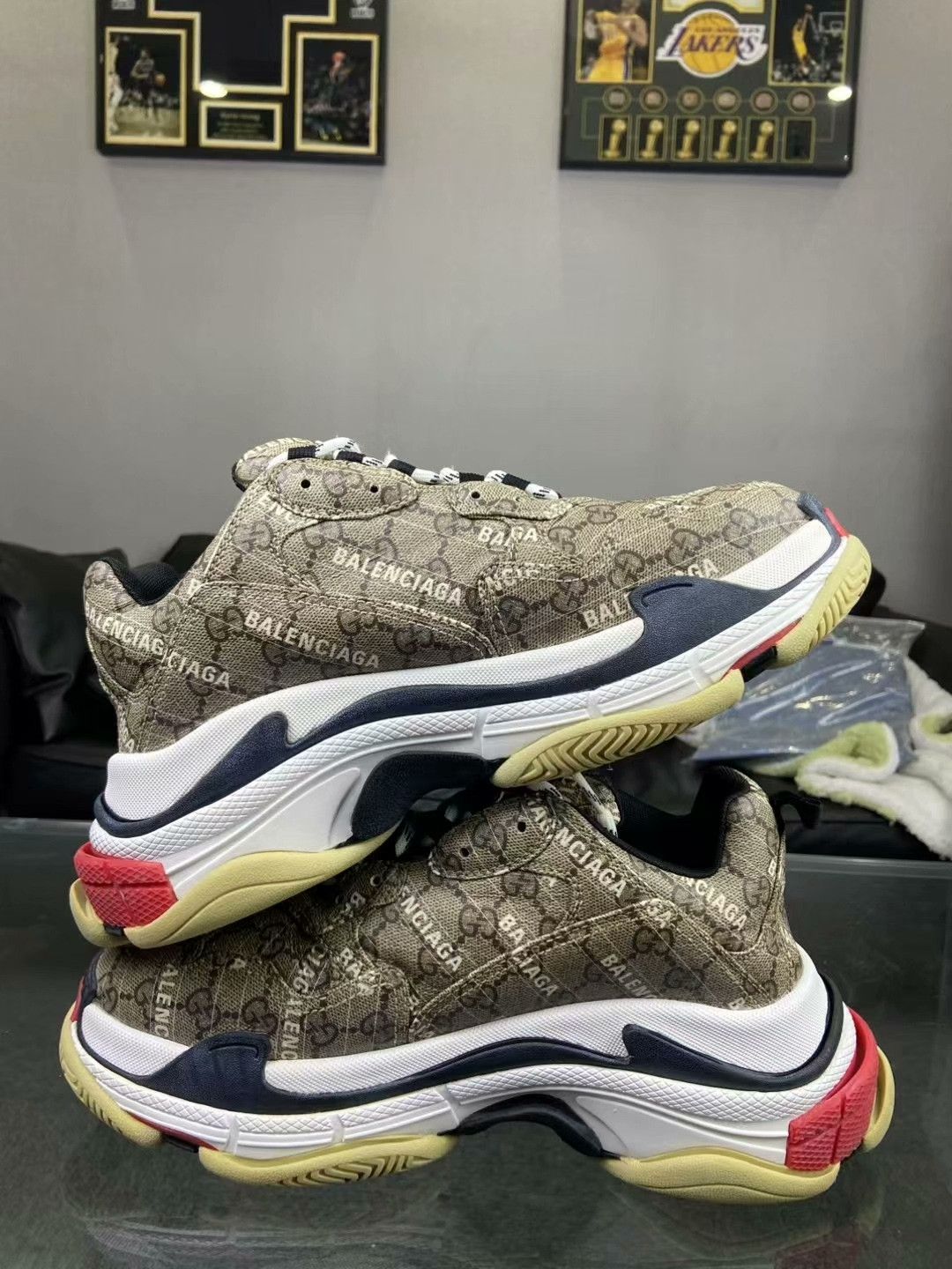 Balenciaga Balenciaga Collab Lowtop Sneakers 9 Men Size US 9 / EU 42 - 6 Thumbnail