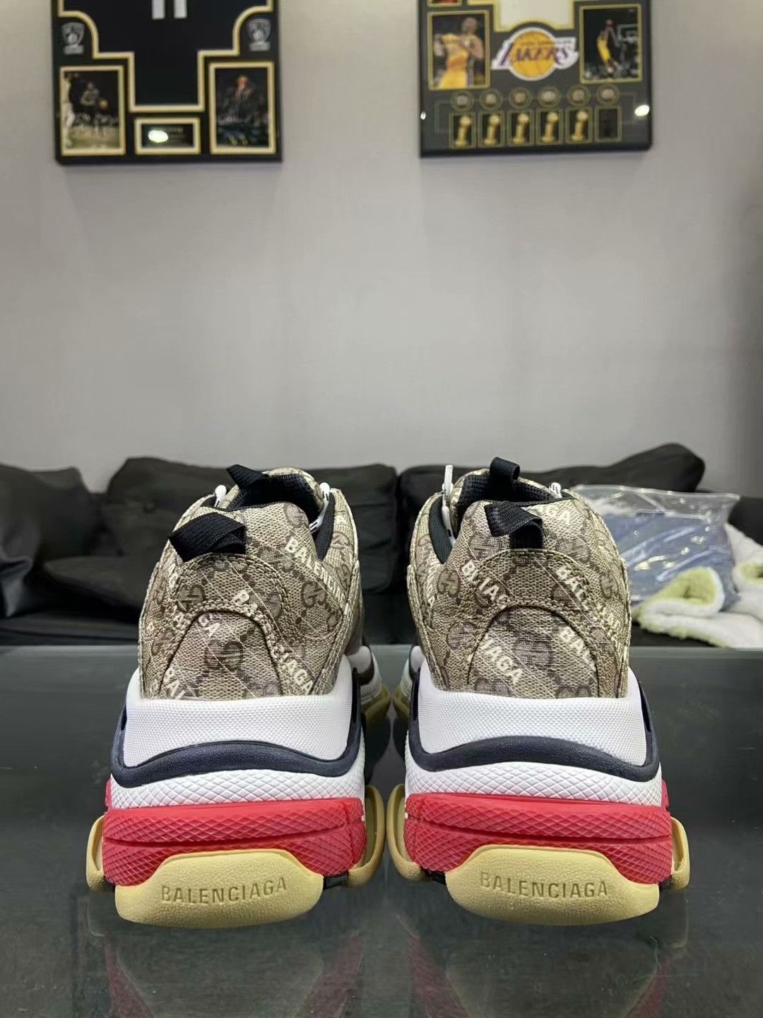 Balenciaga Balenciaga Collab Lowtop Sneakers 9 Men Size US 9 / EU 42 - 4 Thumbnail