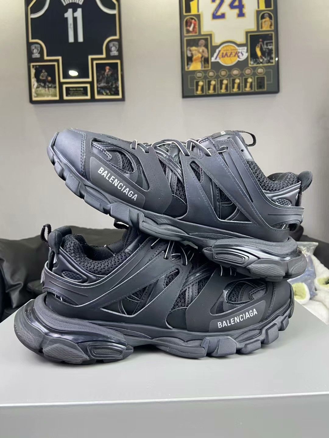 Balenciaga Balenciaga Black Lowtop Sneakers 10 Men Size US 10 / EU 43 - 7 Thumbnail