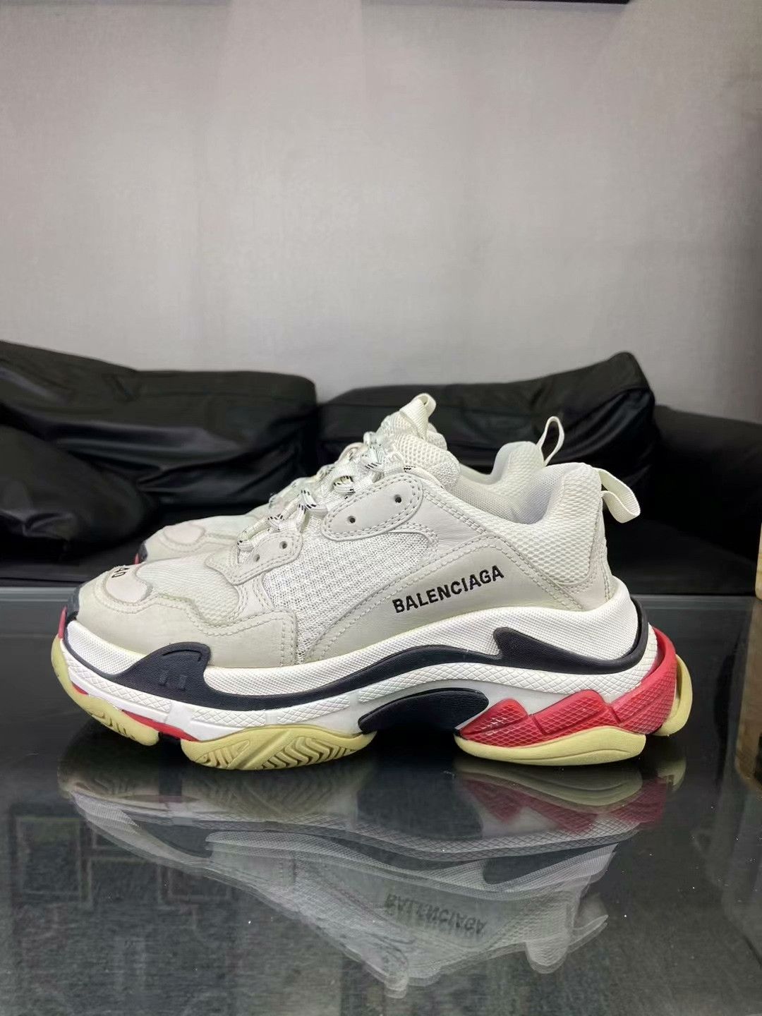 Balenciaga Balenciaga Red Lowtop Sneakers 7.5 Men Size US 7.5 / EU 40-41 - 8 Thumbnail