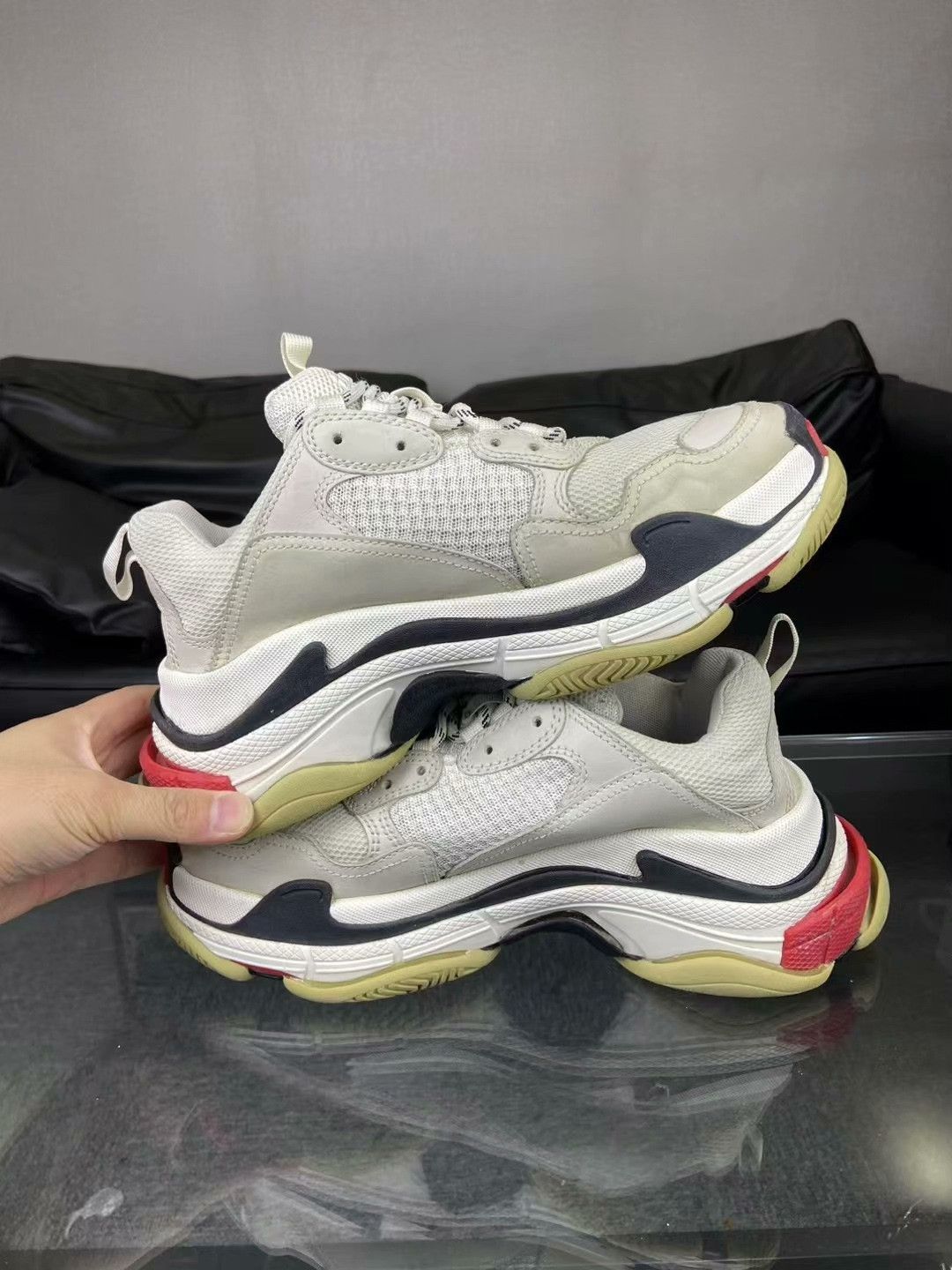 Balenciaga Balenciaga Red Lowtop Sneakers 7.5 Men Size US 7.5 / EU 40-41 - 6 Thumbnail