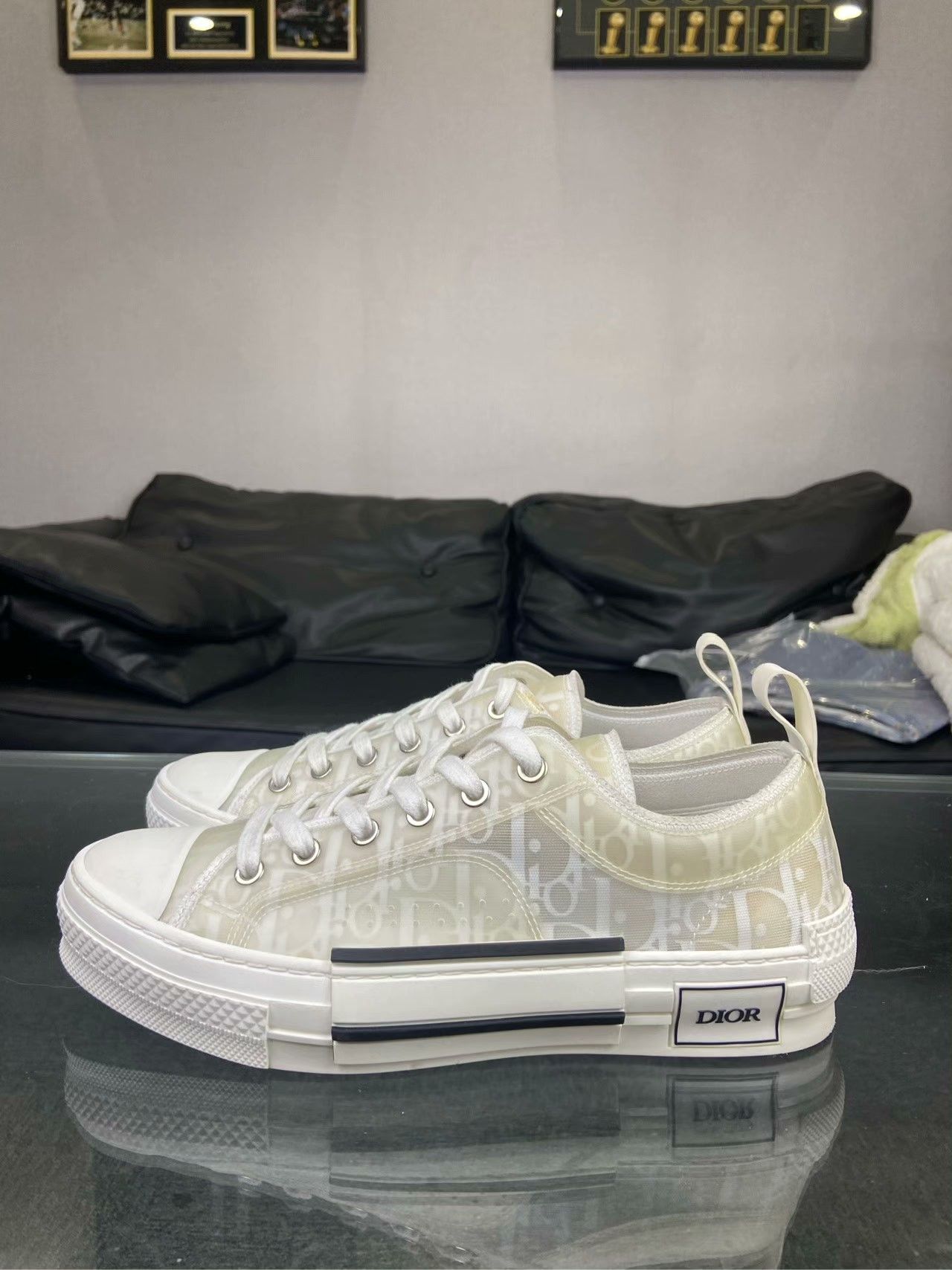 Dior Dior White Lowtop Sneakers us_8-5 Women Size US 8.5 / IT 38.5 - 3 Thumbnail