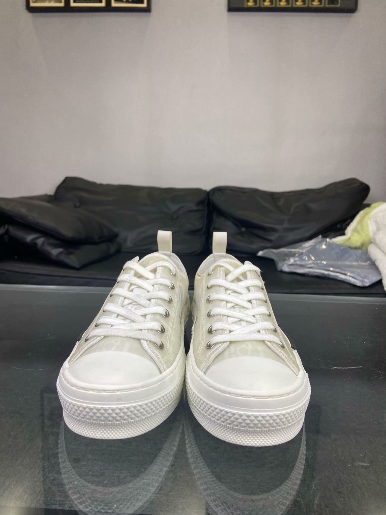 Dior Dior White Lowtop Sneakers us_8-5 Women Size US 8.5 / IT 38.5 - 2 Thumbnail