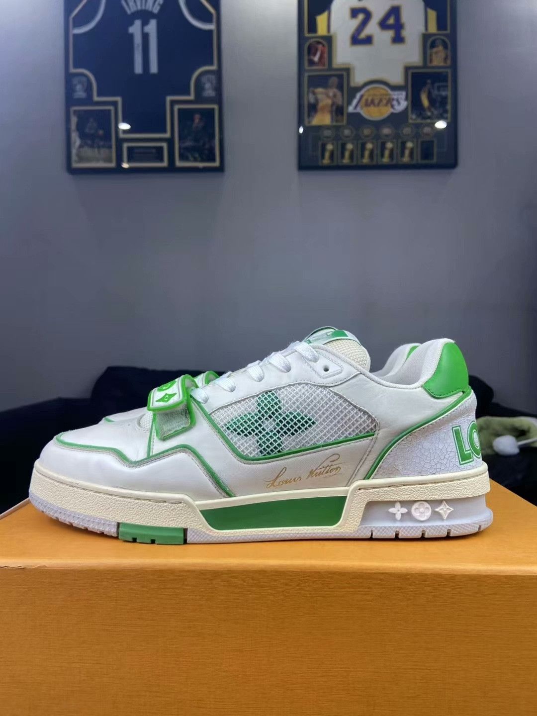 Louis Vuitton Louis Vuitton Training Green Lowtop Sneakers 9 Men Size US 9 / EU 42 - 3 Thumbnail