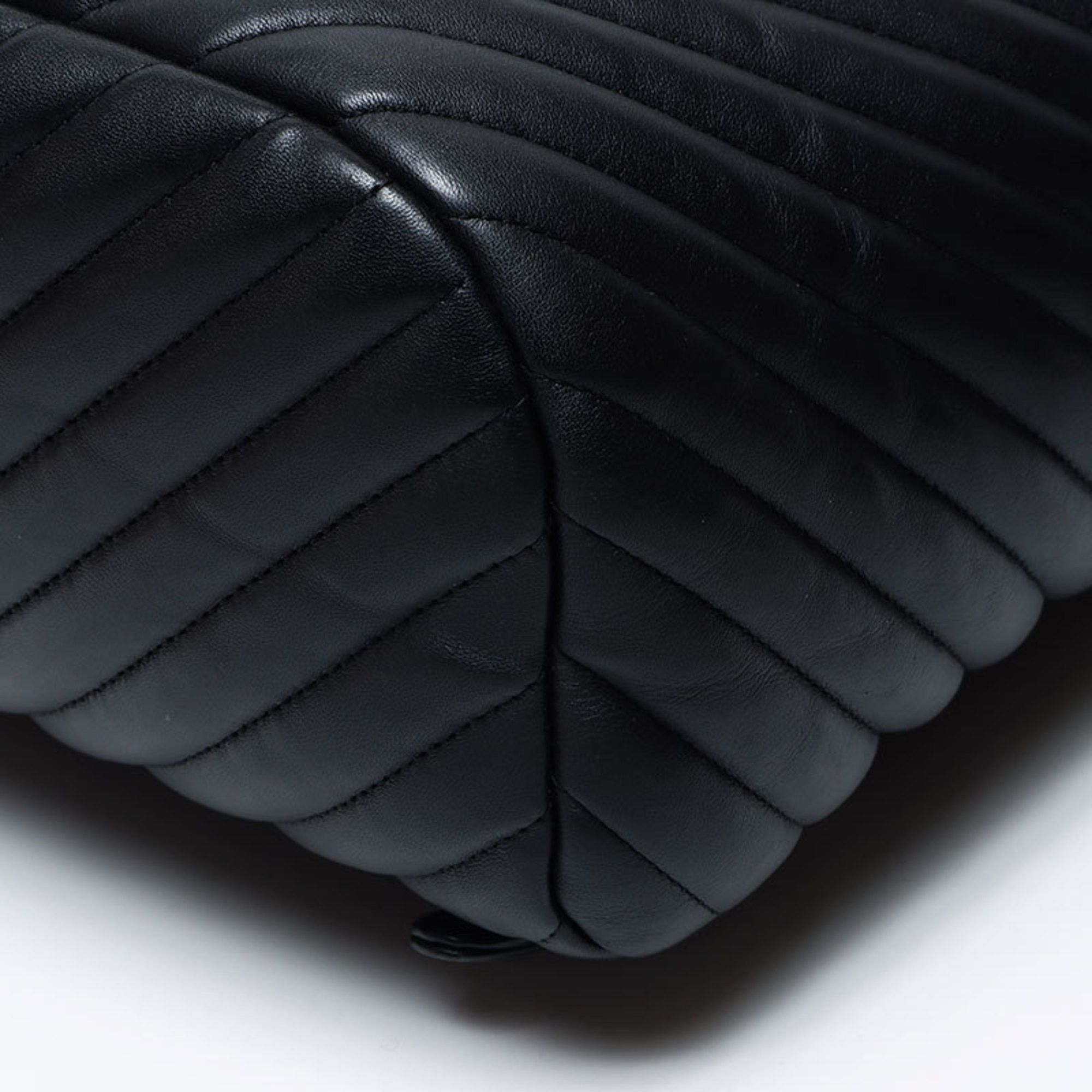 Chanel CHANEL Coco Mark V-Stitch Chevron 22 Series Backpack/Daypack, Black, WS12229, 2015-2016 Size ONE SIZE - 6 Thumbnail