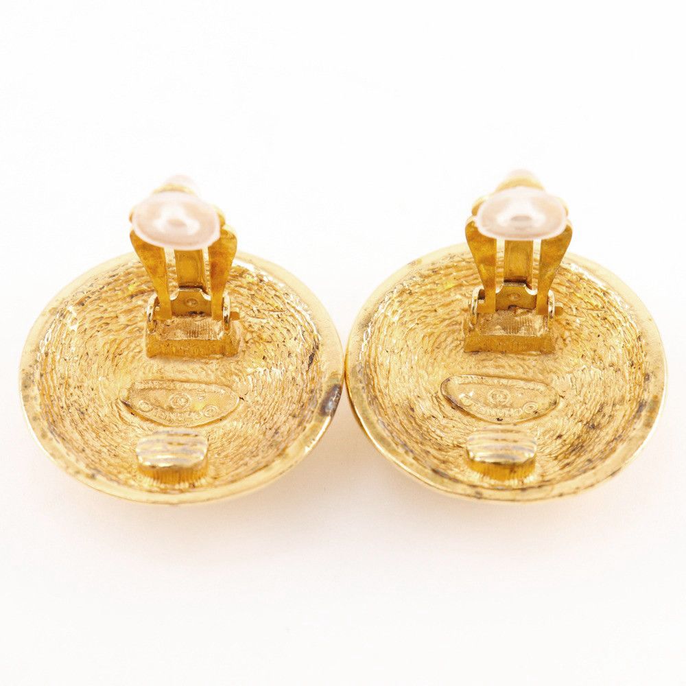 Chanel Chanel Chanel Coco Mark Matelasse Clip Earrings Metal Earrings DUTY FREE for USA Size ONE SIZE - 4 Thumbnail