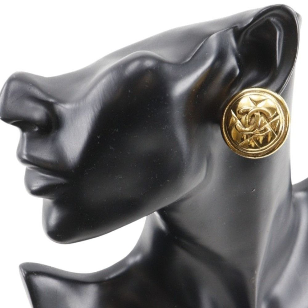 Chanel Chanel Chanel Coco Mark Matelasse Clip Earrings Metal Earrings DUTY FREE for USA Size ONE SIZE - 2 Thumbnail