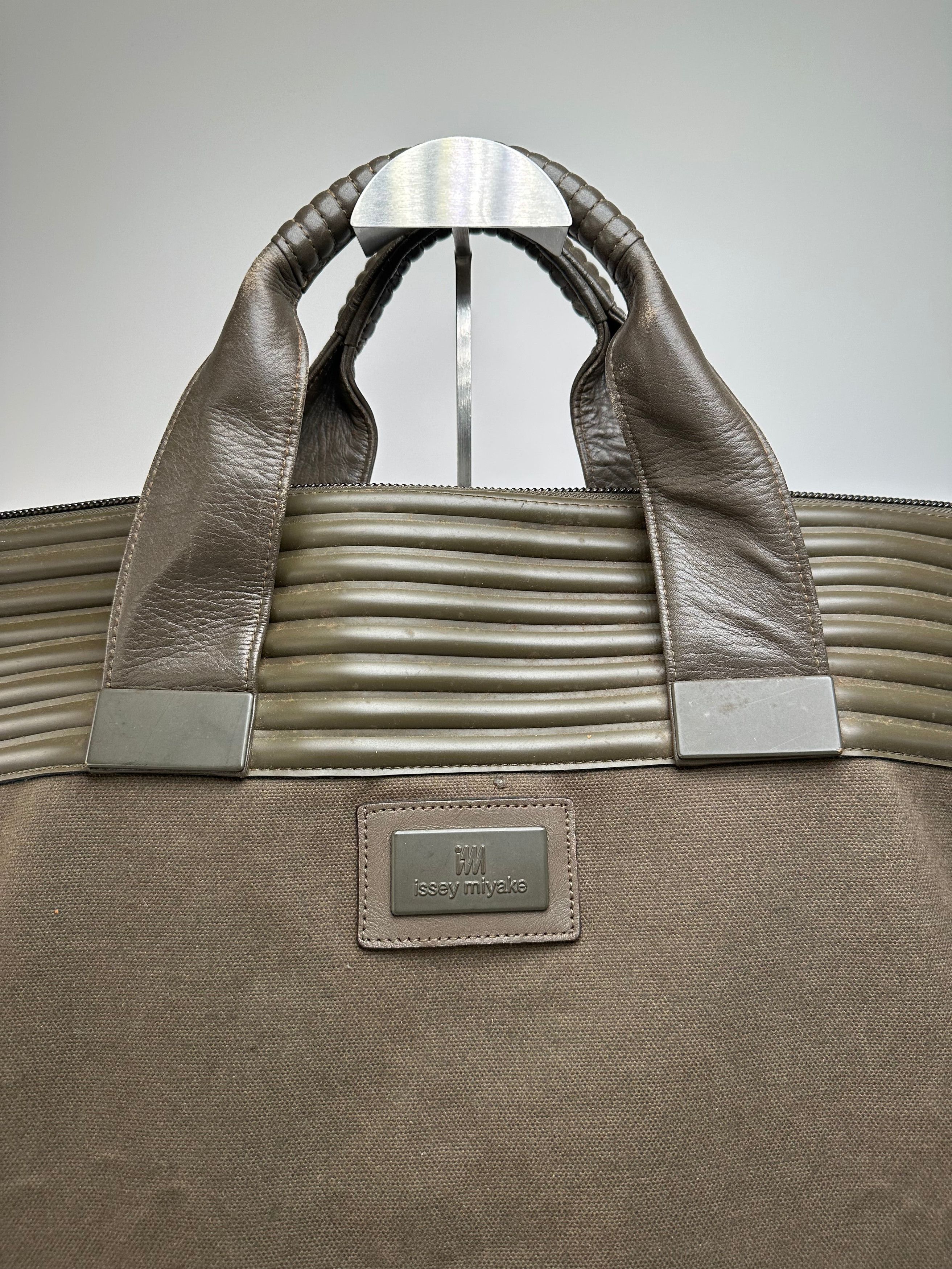 Issey Miyake Vintage Canvas Leather Handbag Khaki Size ONE SIZE - 4 Thumbnail