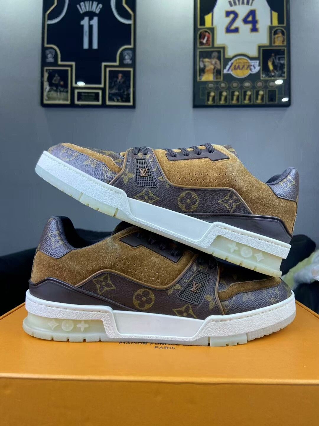 Louis Vuitton Louis Vuitton Training Lowtop Sneakers 8 Men Size US 8 / EU 41 - 7 Thumbnail