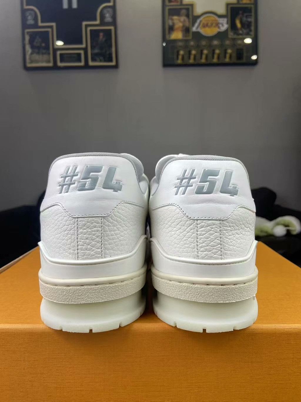 Louis Vuitton Louis Vuitton Training White Lowtop Sneakers 11 Men Size US 11 / EU 44 - 4 Thumbnail