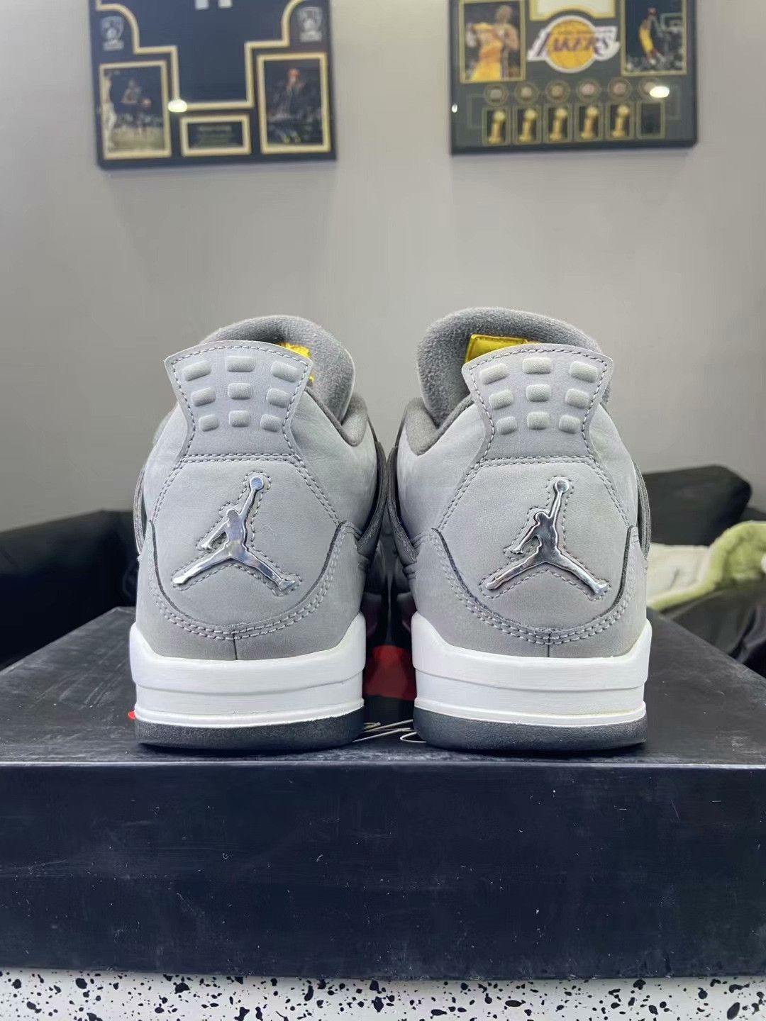 Nike Nike Gray Lowtop Sneakers 9.5 Men Size US 9.5 / EU 42-43 - 4 Thumbnail