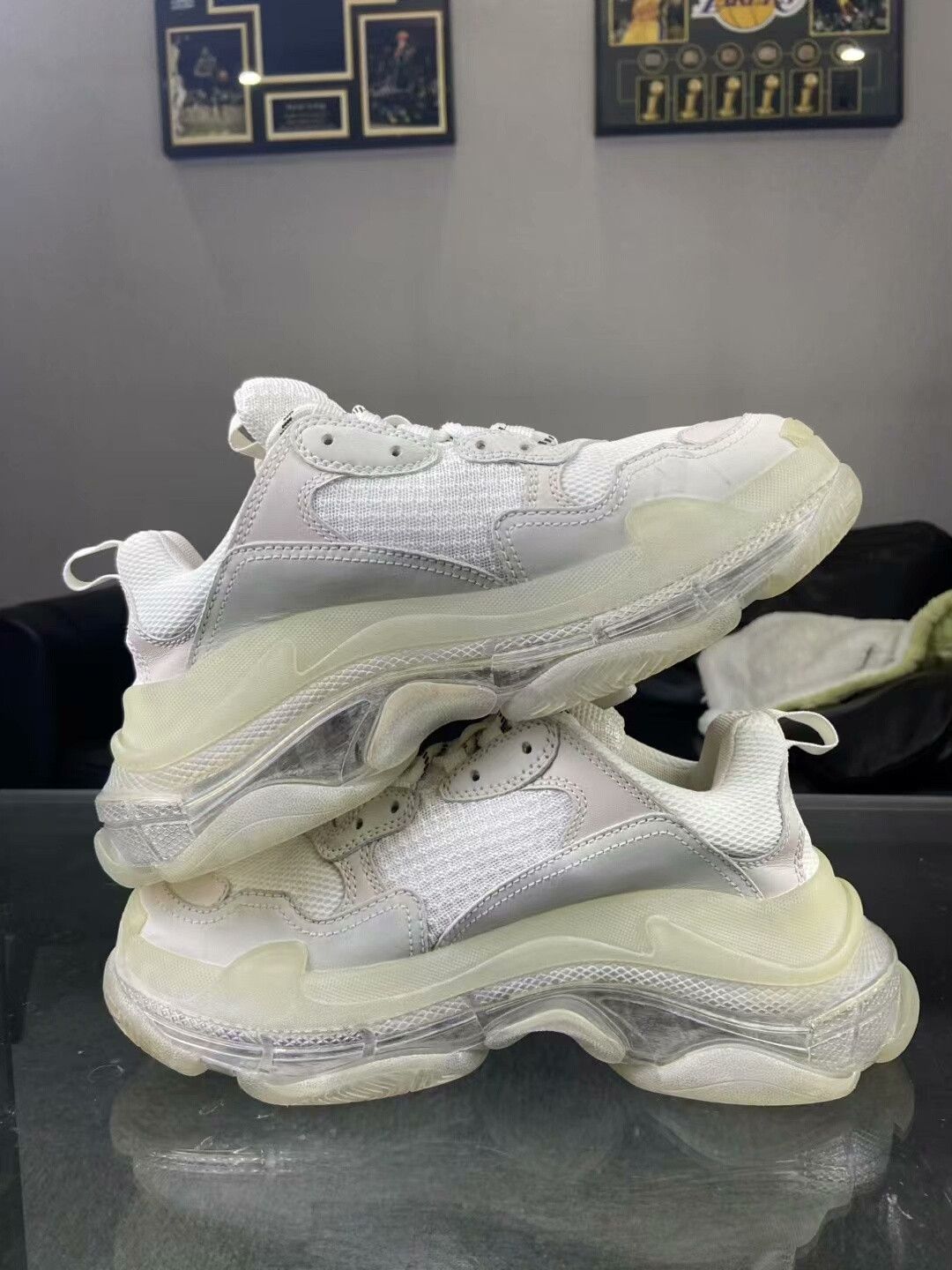 Balenciaga Balenciaga Clear White Lowtop Sneakers us_8-5 Women Size US 8.5 / IT 38.5 - 6 Thumbnail