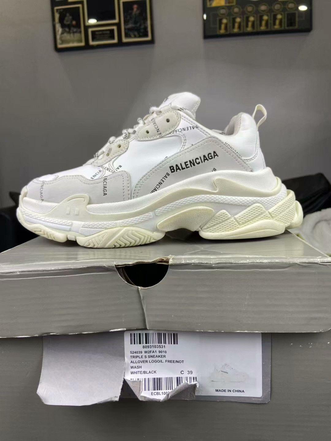 Balenciaga Balenciaga Lowtop Sneakers 6.5 Men Size US 6.5 / EU 39-40 - 7 Thumbnail