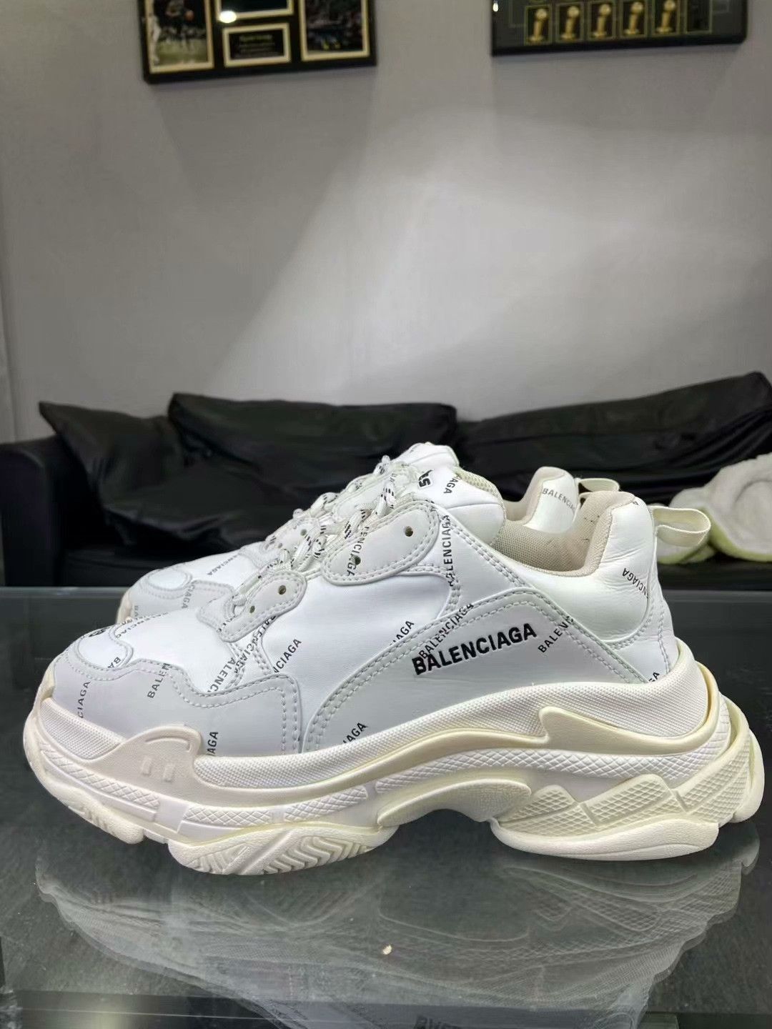 Balenciaga Balenciaga Lowtop Sneakers 10 Men Size US 10 / EU 43 - 2 Thumbnail