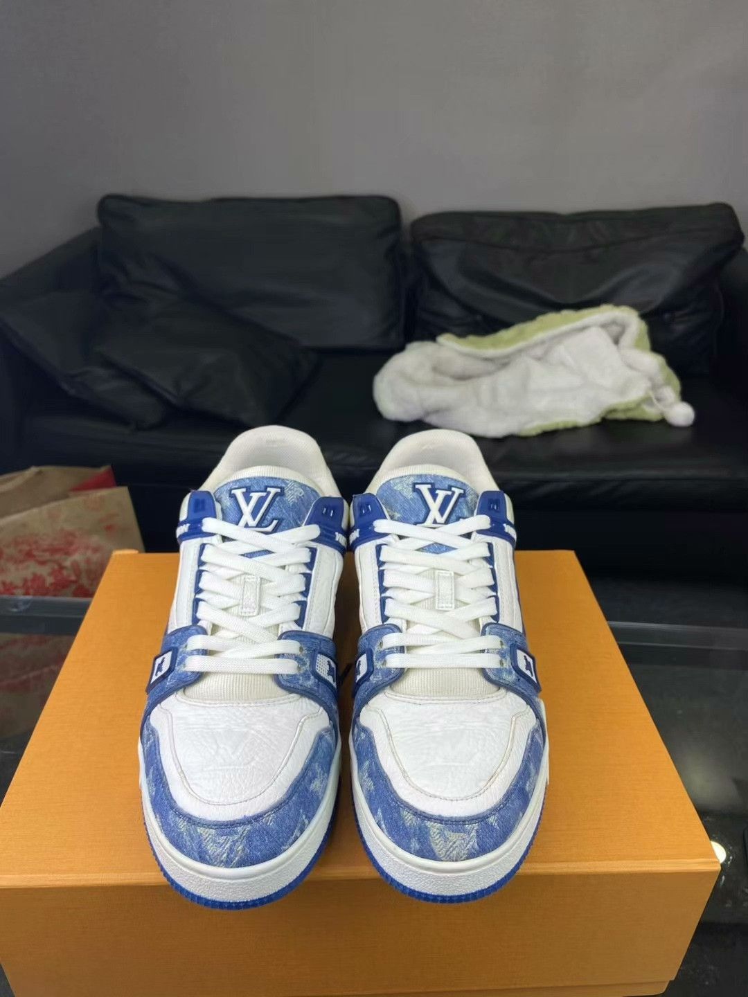 Louis Vuitton Louis Vuitton Training Denim Blue Lowtop Sneakers 8.5 Men Size US 8.5 / EU 41-42 - 2 Thumbnail