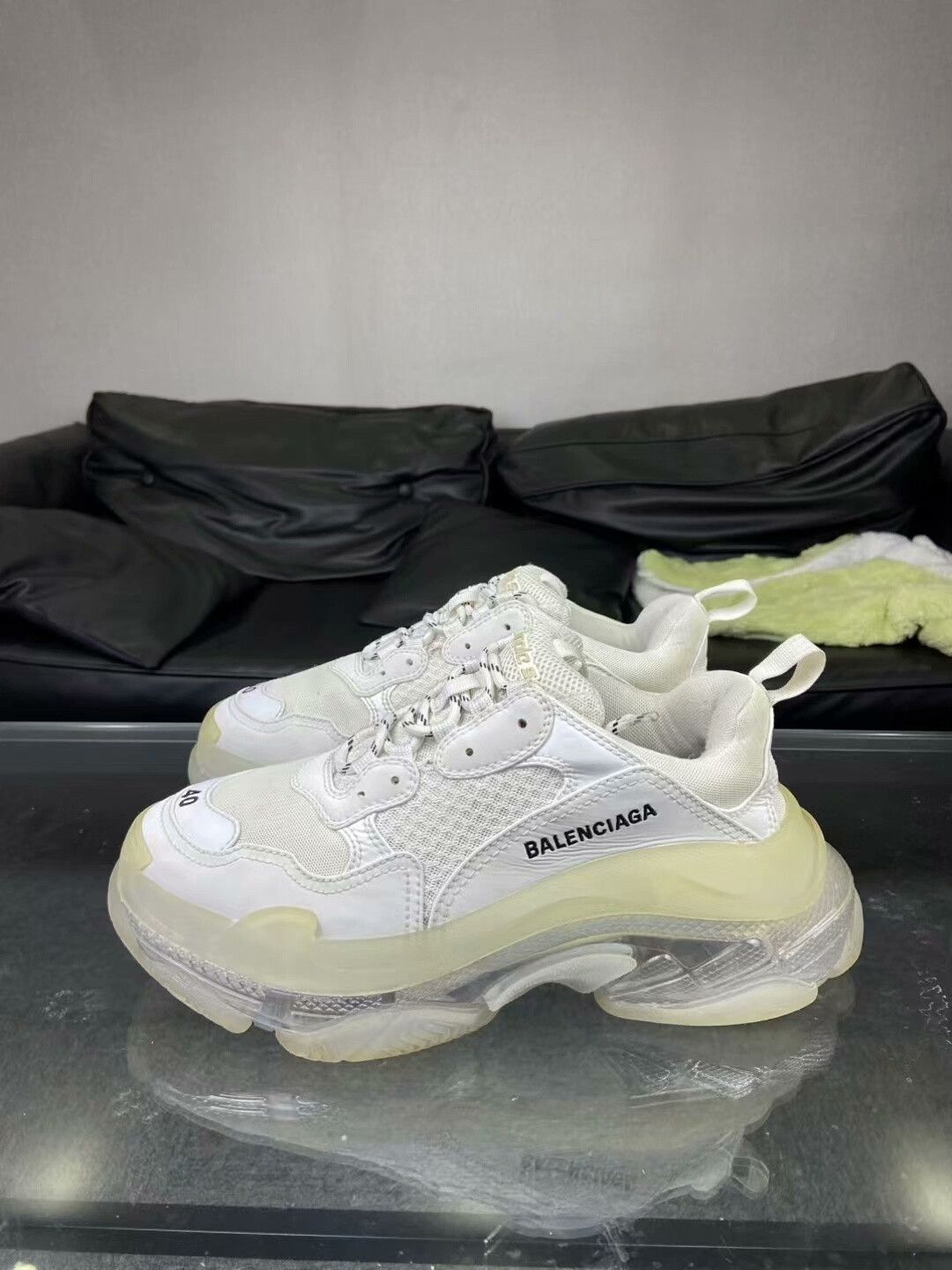 Balenciaga Balenciaga Clear White Lowtop Sneakers 7.5 Men Size US 7.5 / EU 40-41 - 3 Thumbnail