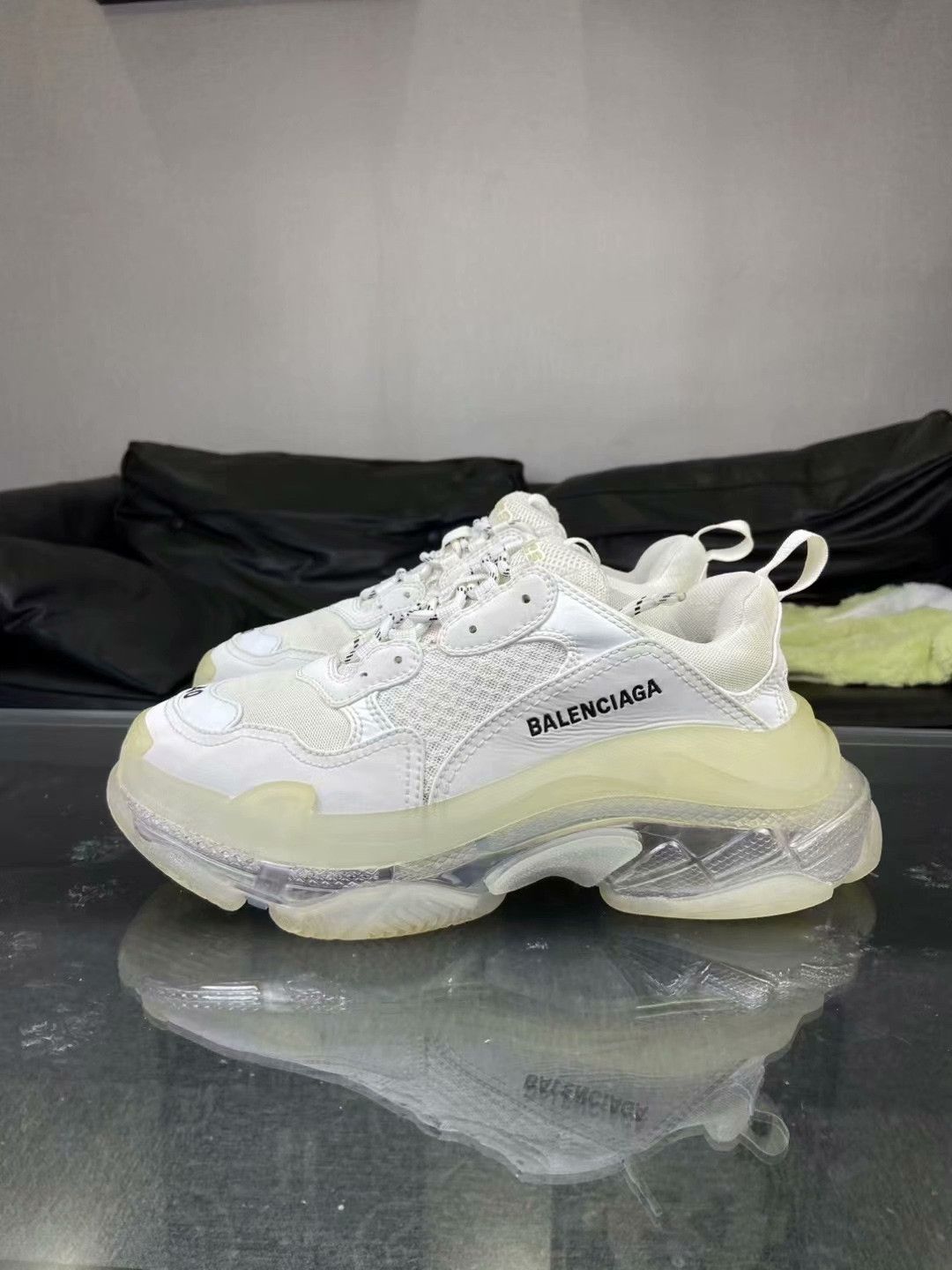 Balenciaga Balenciaga Clear White Lowtop Sneakers 7.5 Men Size US 7.5 / EU 40-41 - 8 Thumbnail