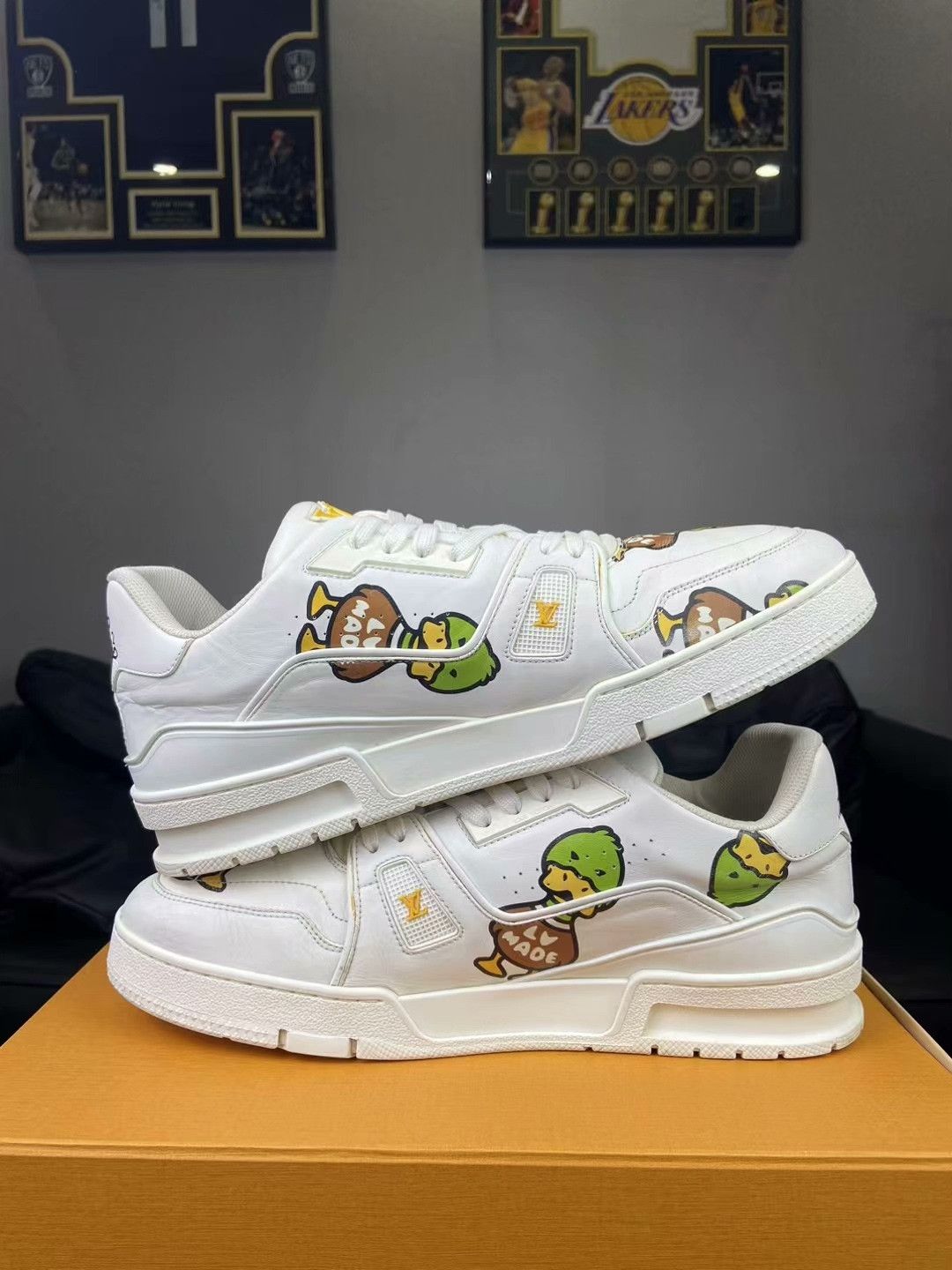 Louis Vuitton Louis Vuitton Collab Lowtop Sneakers 10 Men Size US 10 / EU 43 - 6 Thumbnail