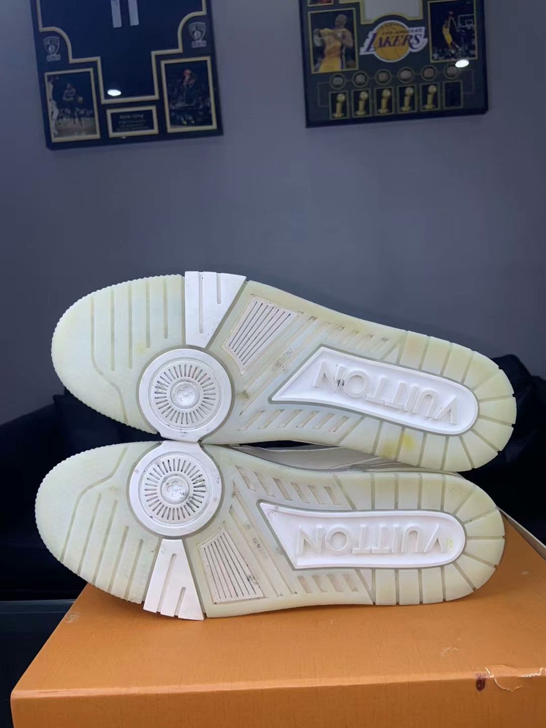 Louis Vuitton Louis Vuitton Training White Lowtop Sneakers 10 Men Size US 10 / EU 43 - 5 Thumbnail