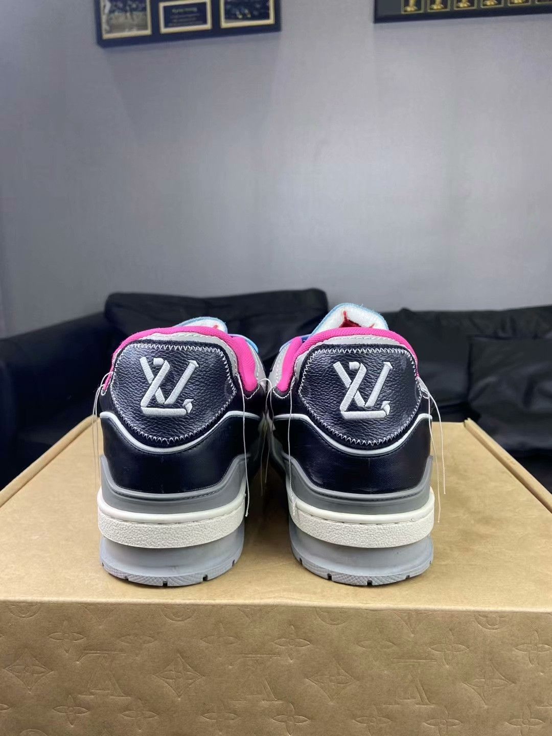 Louis Vuitton Louis Vuitton Training Multi Lowtop Sneakers 8 Men Size US 8 / EU 41 - 4 Thumbnail