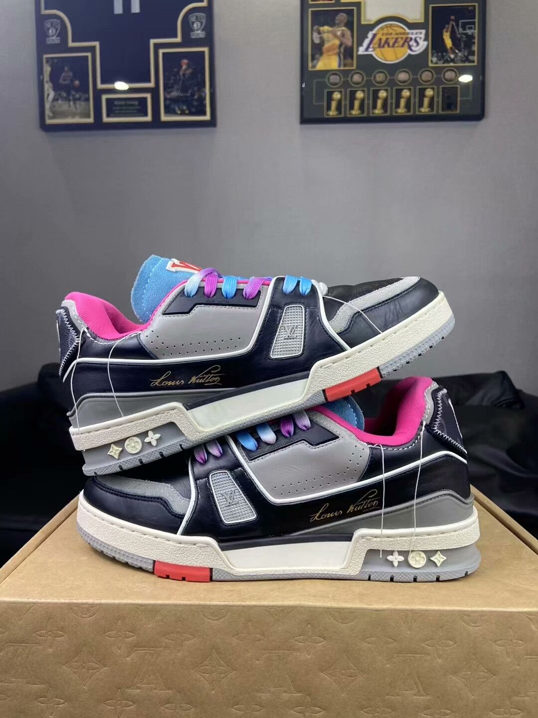 Louis Vuitton Louis Vuitton Training Multi Lowtop Sneakers 8 Men Size US 8 / EU 41 - 7 Thumbnail
