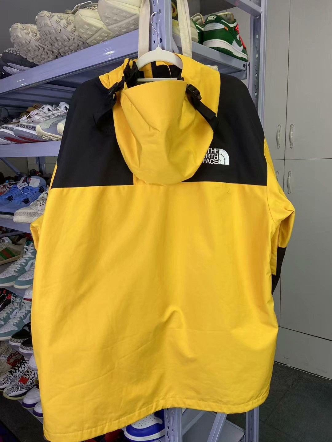 The North Face The North Face Light Jacket xl Men Size US XL / EU 56 / 4 - 2 Thumbnail